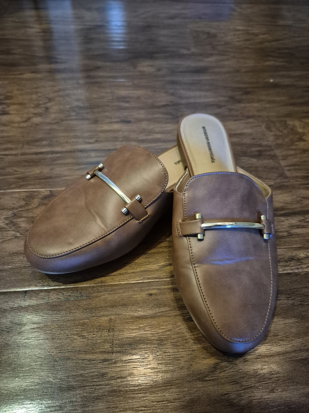 Amazon Essentials Women's Tan Slip-On Mules with Gold Metal Bit